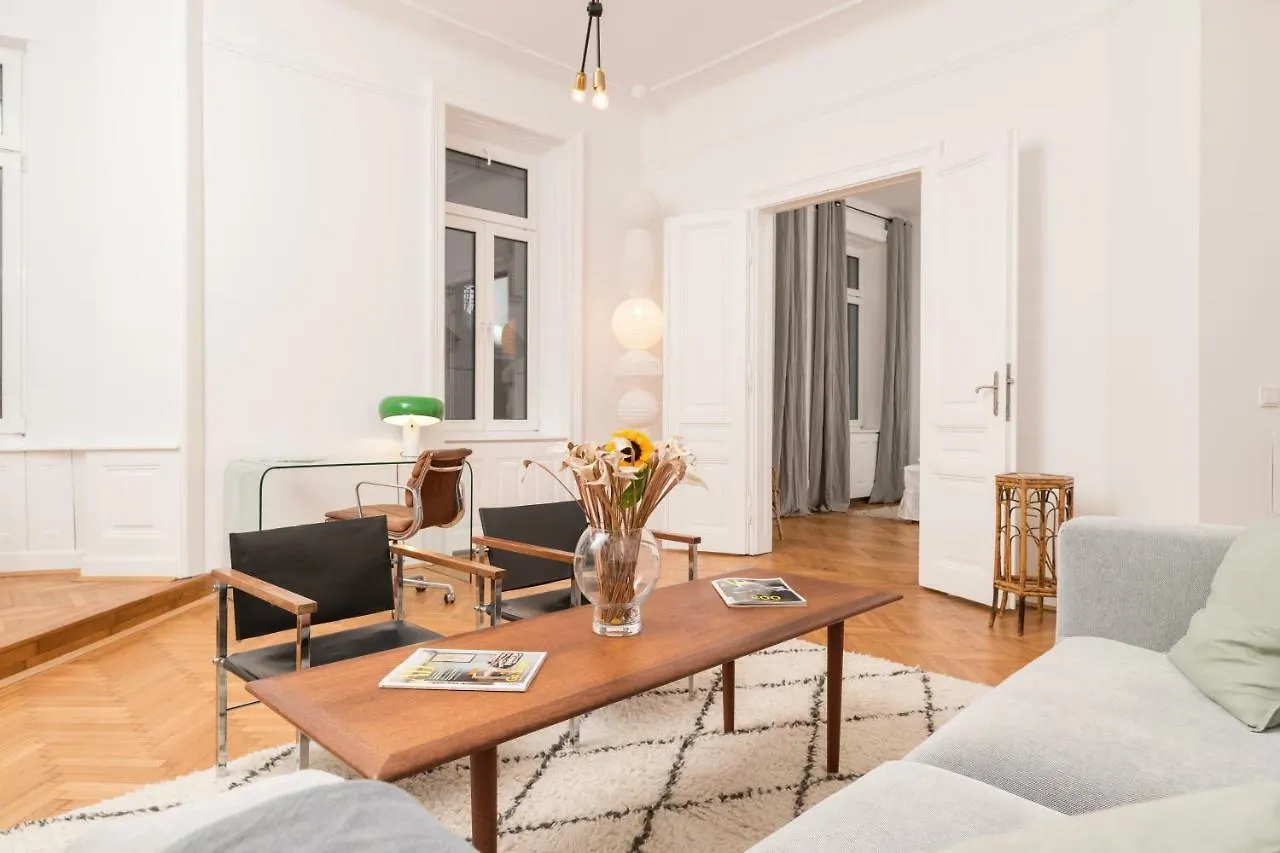 Design Loft Hohe Warte Apartment Vienna Austria