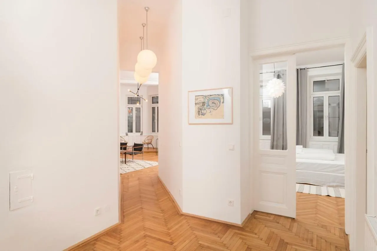 Design Loft Hohe Warte Apartment Vienna